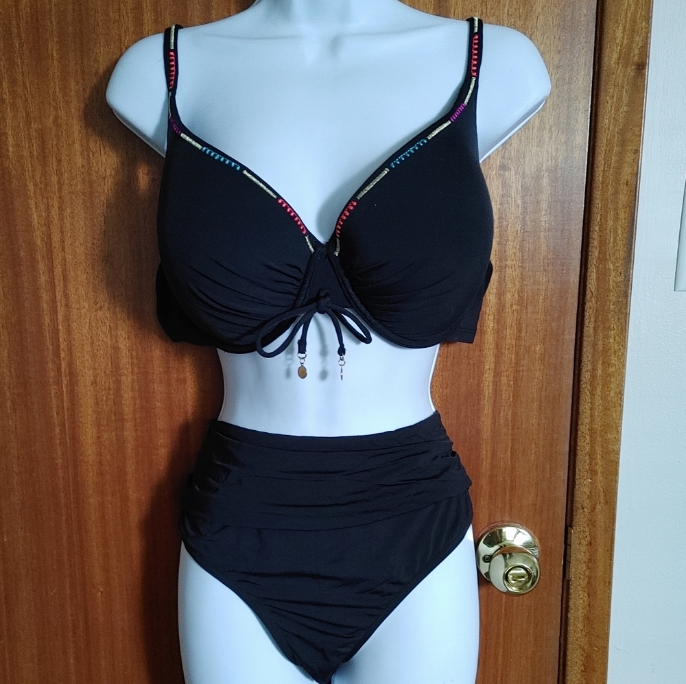 Bikini Top by La Vie en Rose - Picture 2 of 6